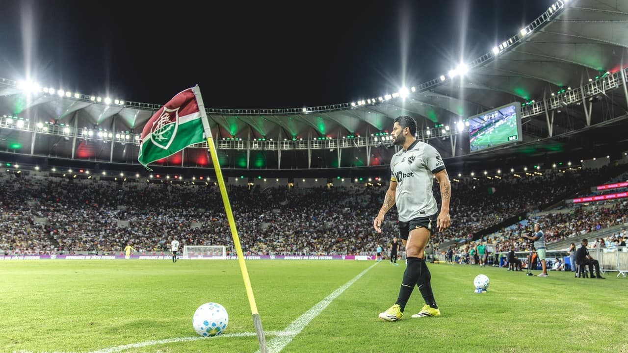 Hulk perto de deixar o Galo