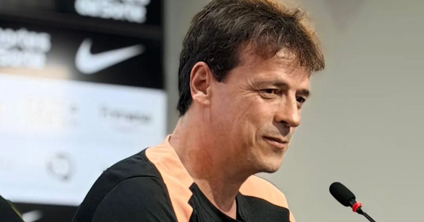 Diniz aprova 5 mudanças no Corinthians para Libertadores